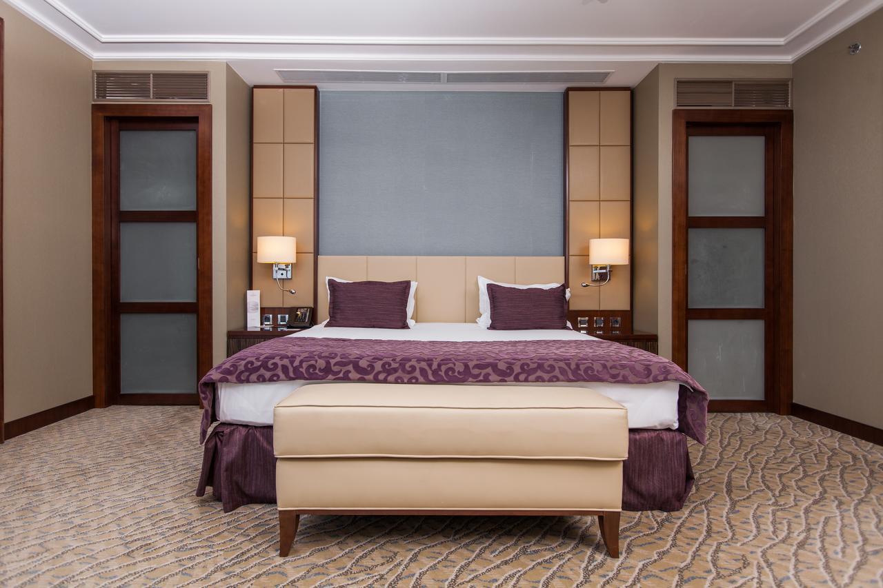 Kharkiv Palace Hotel Værelse billede